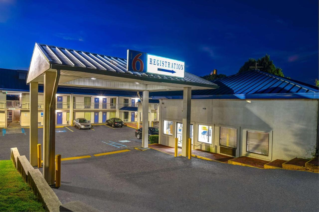 Motel 6-Atlanta, Ga โดราวิลล์ ภายนอก รูปภาพ