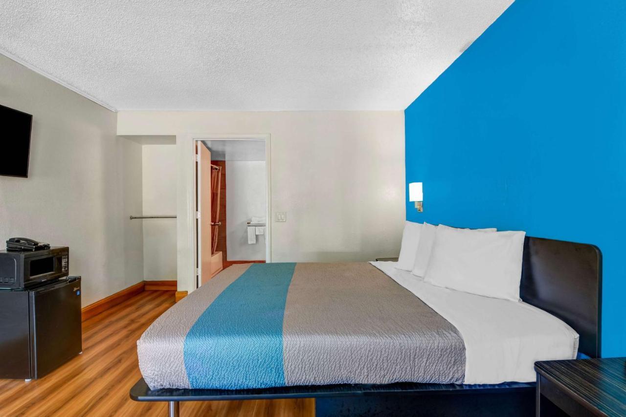 Motel 6-Atlanta, Ga โดราวิลล์ ภายนอก รูปภาพ