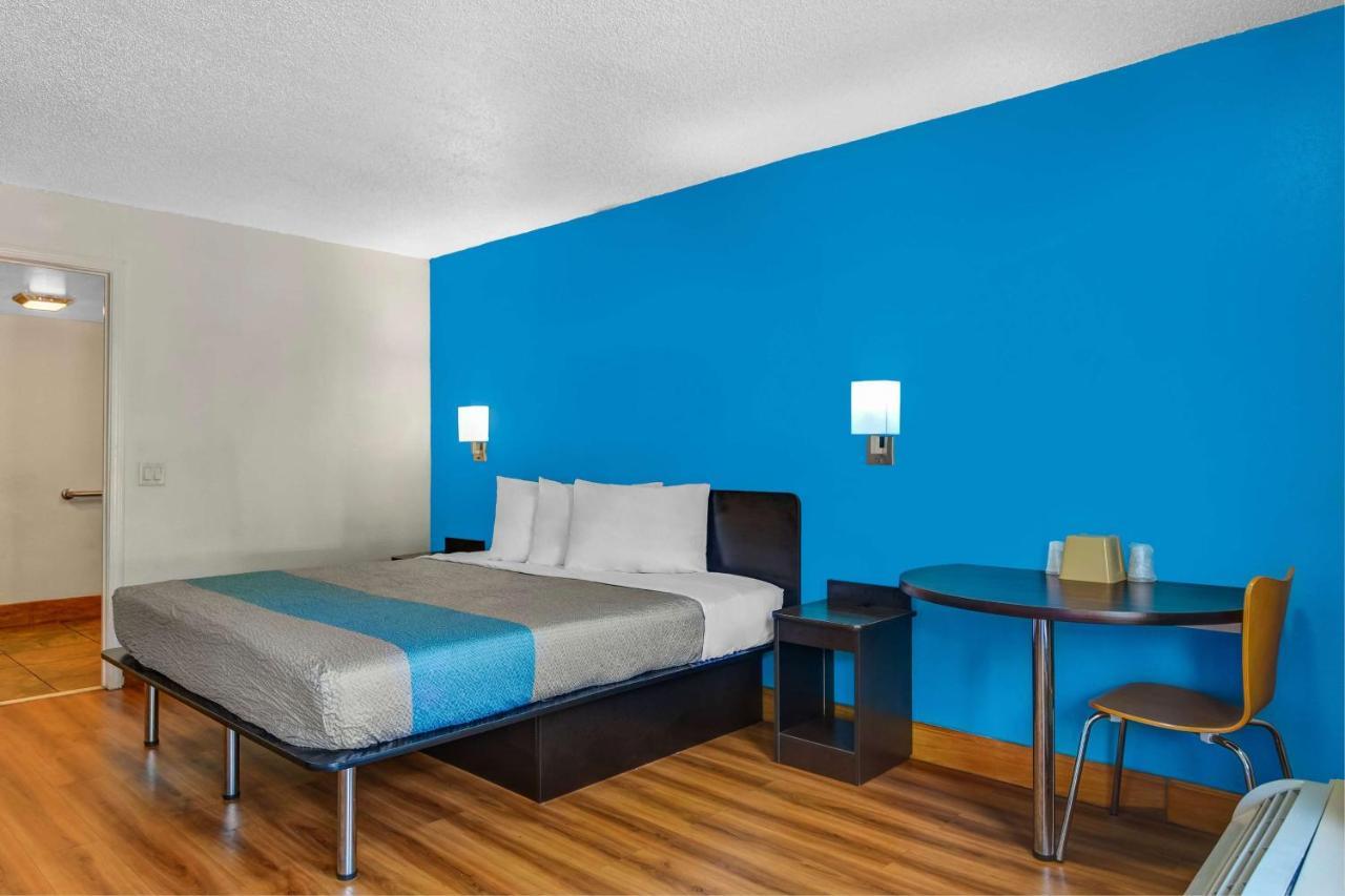 Motel 6-Atlanta, Ga โดราวิลล์ ภายนอก รูปภาพ