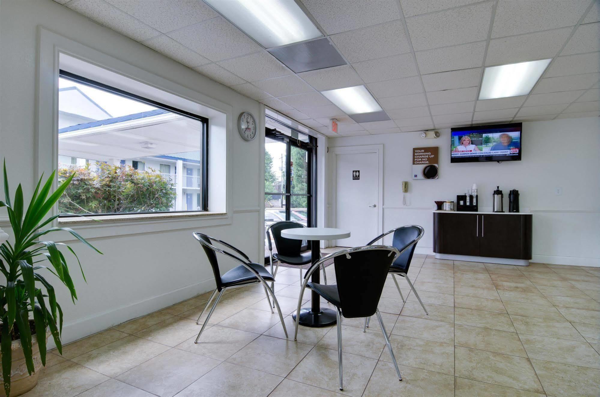 Motel 6-Atlanta, Ga โดราวิลล์ ภายนอก รูปภาพ