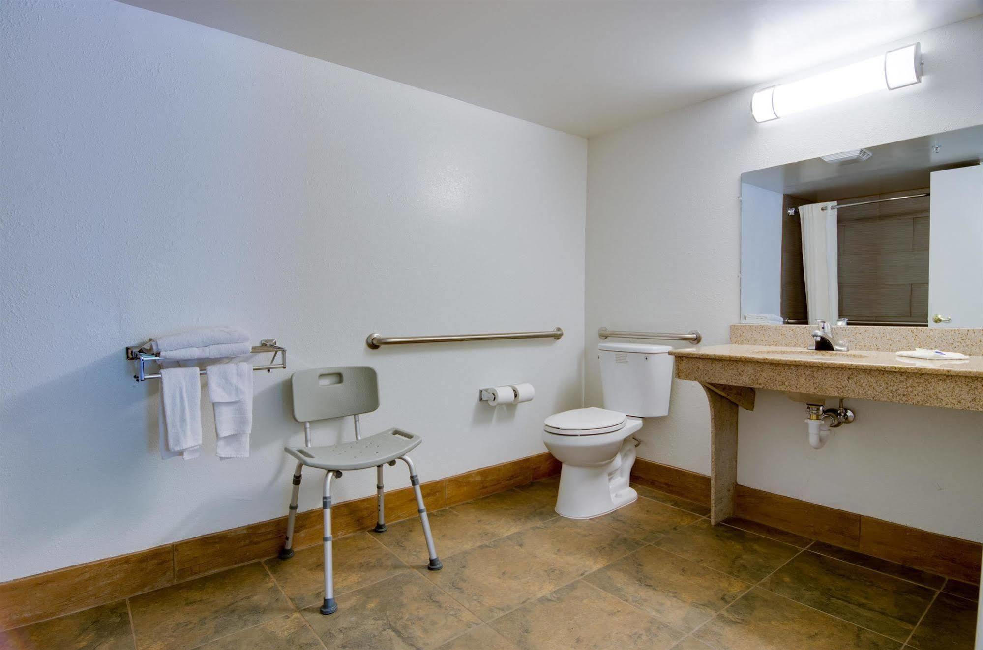 Motel 6-Atlanta, Ga โดราวิลล์ ภายนอก รูปภาพ